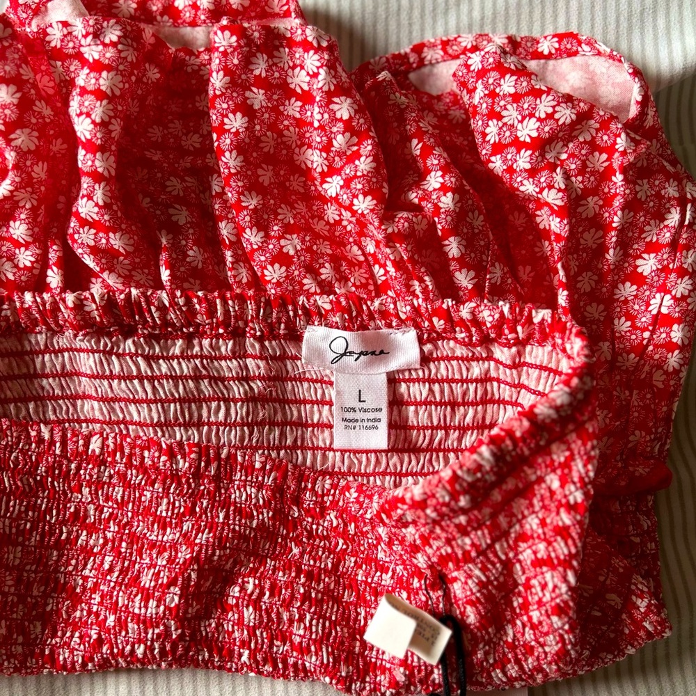 Matching top and bottom floral set.